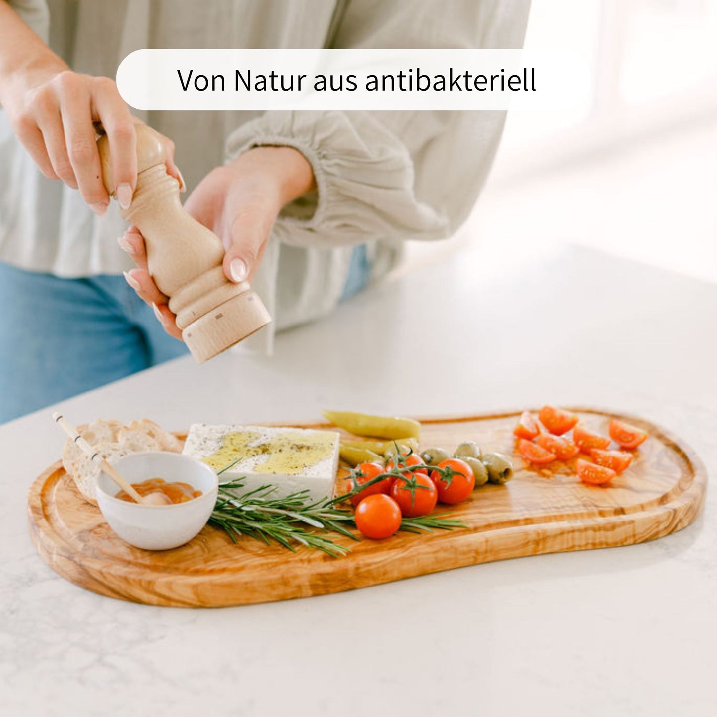 SOREN | Olivenholzbrett mit Saftrille